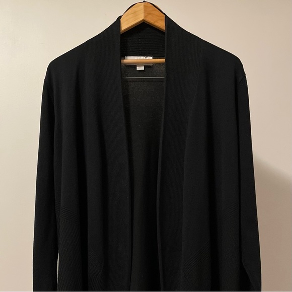 Carolyn Taylor Cardigan - Picture 3 of 9